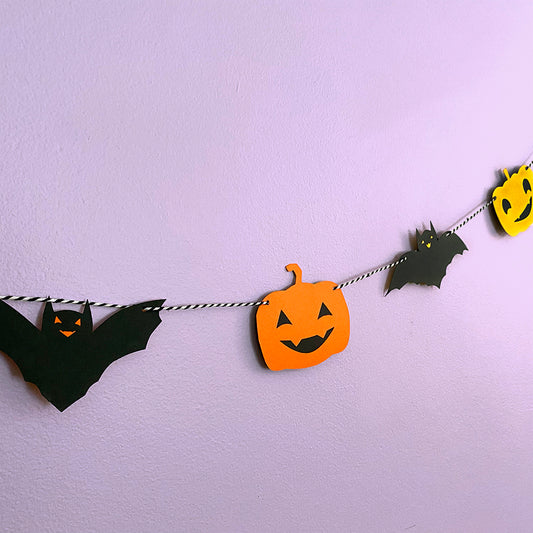 Pumpkin & Bat Halloween Party Garland