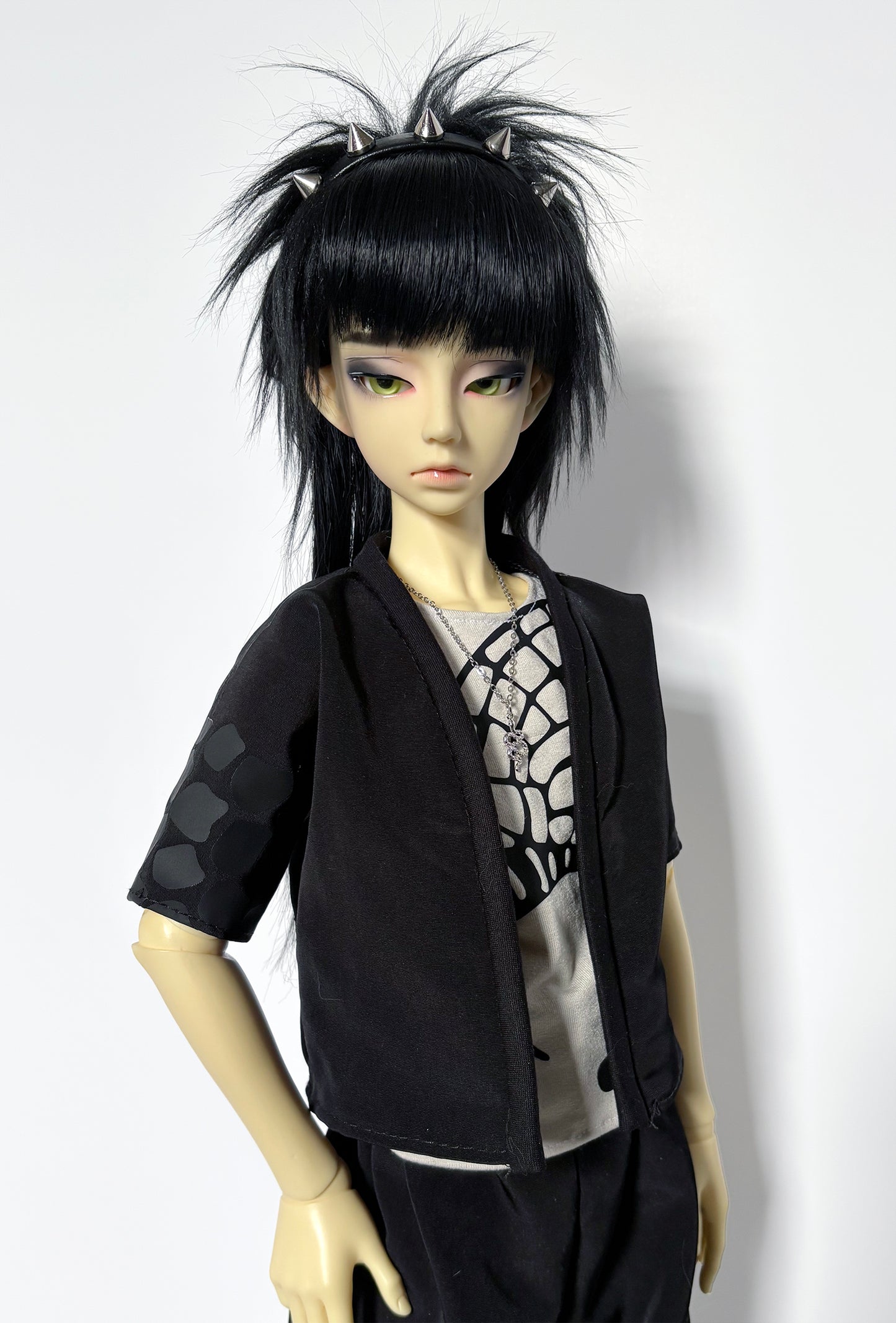 60cm / SD13 BJD Black Snake Haori Jacket on a ball-jointed doll with black hair and spiked headband